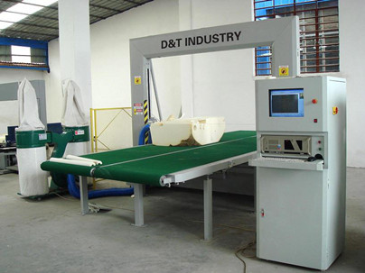 Good Quality D&T Auto CNC Foam Contour Machine Cutter With Moving Table , Brake System