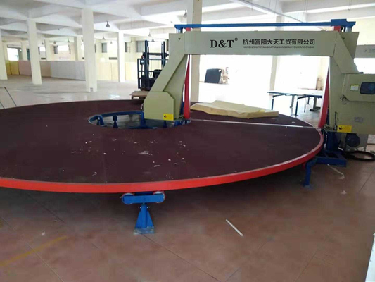 Five Pieces Automatic Horizontal Foam Cutting Machine With Carousel Table