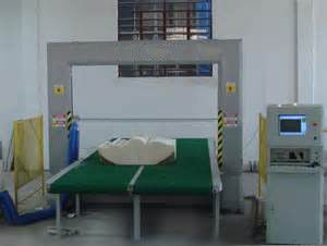 380V Sponge Oscillating Blade Cutter For Furniture / Packing Auto Industry